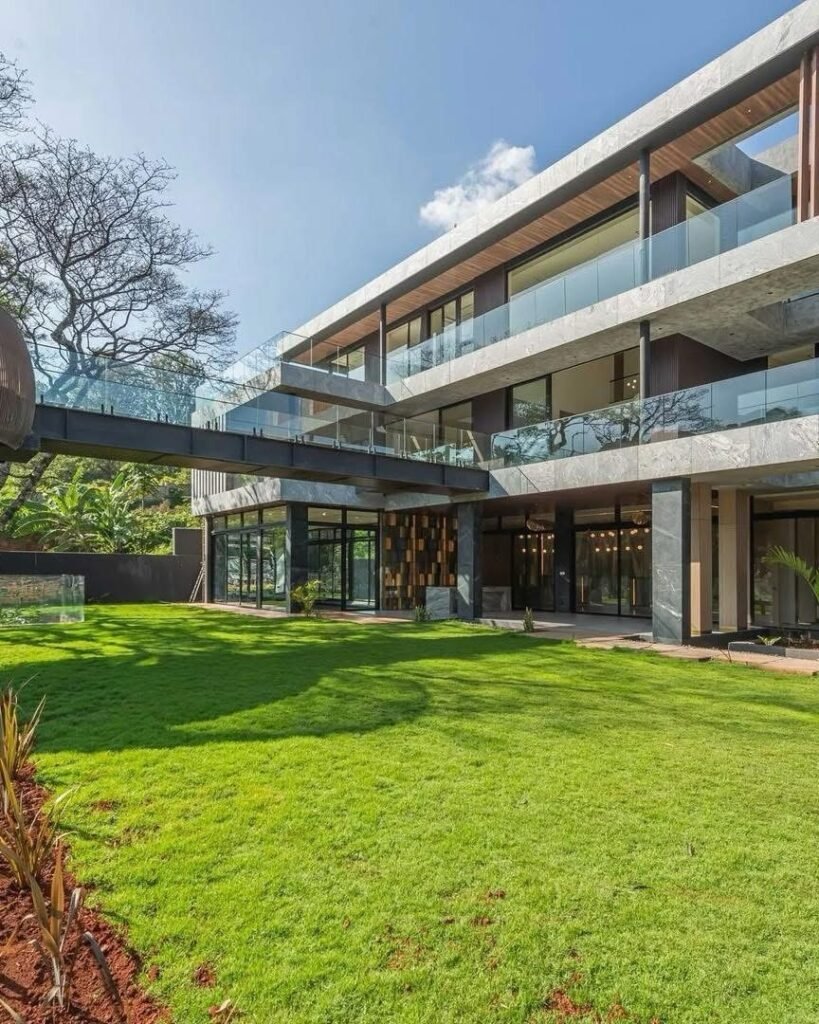 Imgi 14 Luxurious 5 Bedroom Executive Villa for Sale in Kitisuru