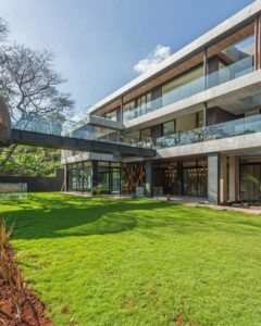 Imgi 3 Luxurious 5 Bedroom Executive Villa for Sale in Kitisuru 240x300