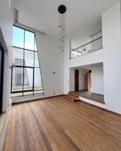 Imgi 5 Luxury 5 Bedroom All En Suite Townhouse with DSQ 3 240x300