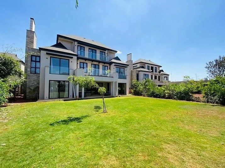 Imgi 10 Villas in Runda Paradise (1)