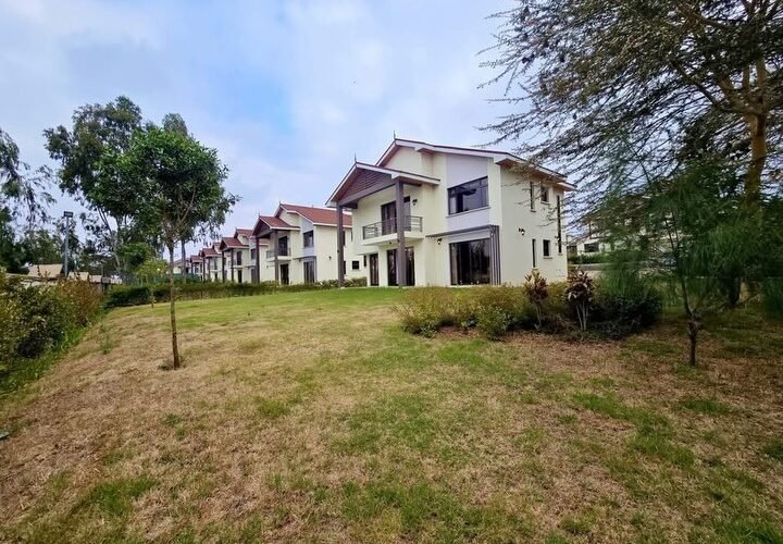 Imgi 12 Luxury 4 Bedroom All En Suite Villas with DSQ for Sale at Machakos Junction