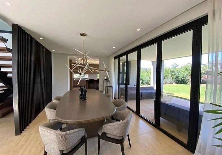 Imgi 17 Villas in Runda Paradise