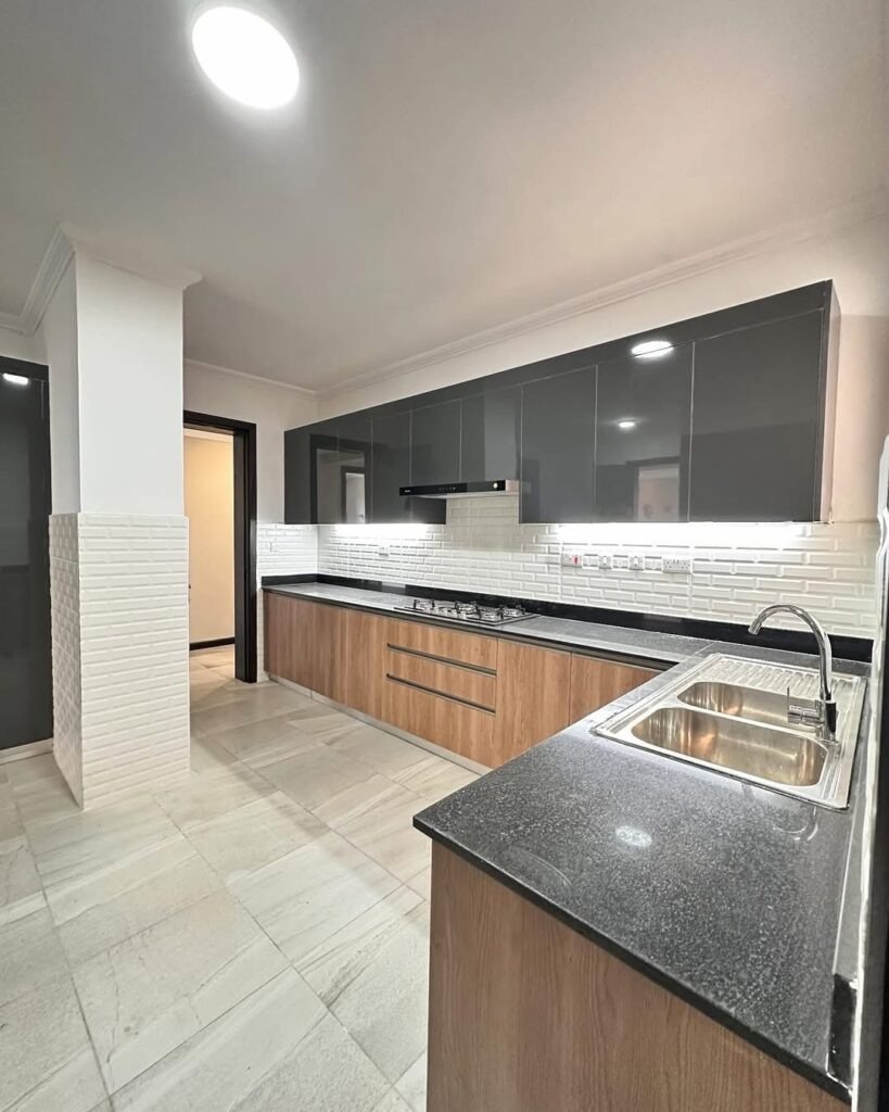 Imgi 21 Executive 3 4 Bedroom 819x1024